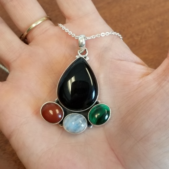 Jewelry - 💖host pick💖onyx moonstone malachite pendant